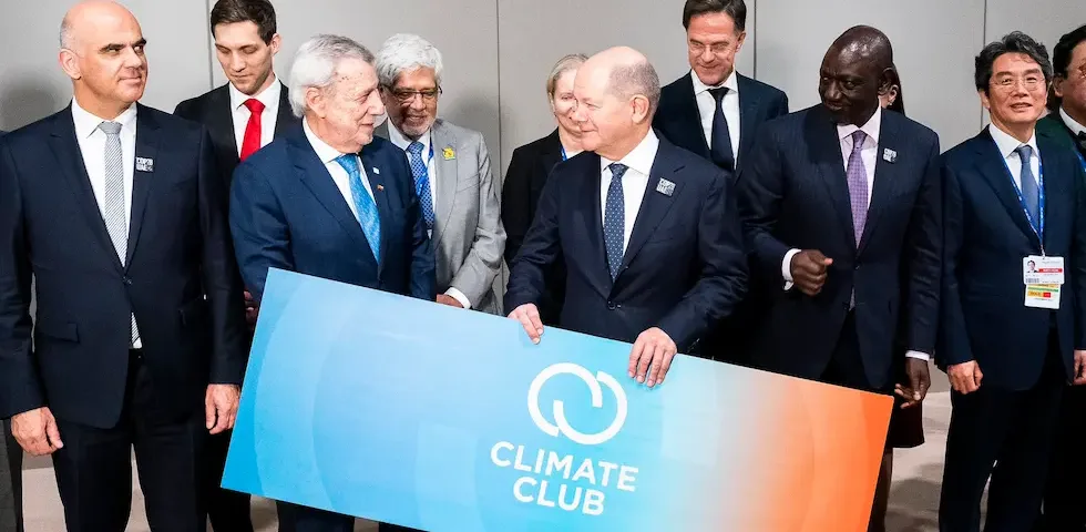 Ukraine Analytica 2(37)